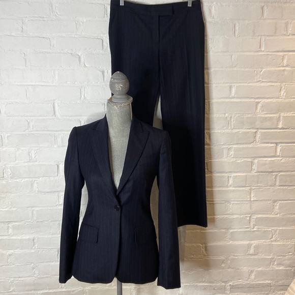 Stella McCartney Italian Navy Pinstripe Wool 2 Piece Suit Size 38 - Picture 3 of 16